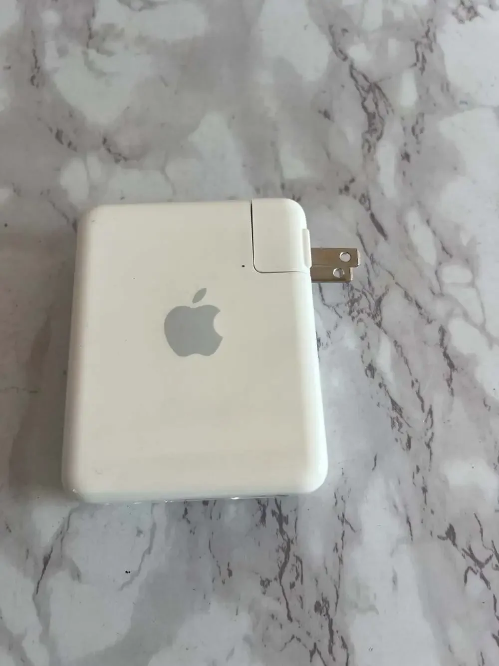Apple AirPort Express Base Station Wireless Router Model A1264